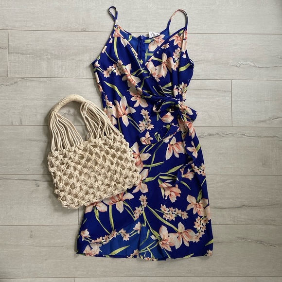 Sienna Sky Dresses & Skirts - Tropical print wrap dress